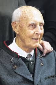 Xenia man celebrates 100th birthday