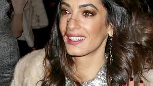 The current health crisis has only served to exacerbate what was an existing human rights crisis, clooney told the joint standing committee on foreign affairs, defence and trade. Amal Clooney Sie Sieht Aus Wie Eine Lebende Dunne Diskokugel Bunte De