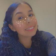 Mia Hernandez (miaehernandez)