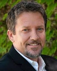 Scott Nourse's Instagram, Twitter & Facebook