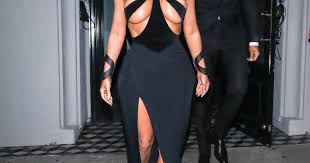 Kim kardashian fashion nova designer knockoff accusations. Kim Kardashian Says She Isn T Working With Fashion Nova