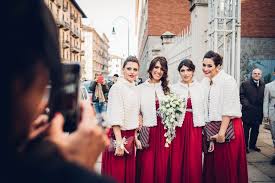 Damigelle In Rosso Matrimonio Invernale Matrimonio Sposa D Inverno