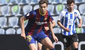På några månader har nico gonzález växt ut till en nyckelspelare för barça b. Barcelona To Agree New Deal With Nico Gonzalez