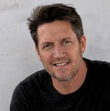 David Sean's Instagram, Twitter & Facebook