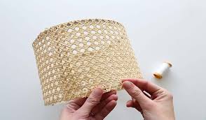Check spelling or type a new query. Tuto Fabriquez Un Superbe Abat Jour En Cannage En 30 Minutes Seulement En 2021 Fabriquer Un Abat Jour Decor Diy Abat Jour