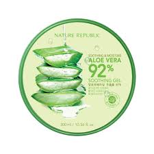 Seperti namanya hydrating aloe vera gel, teksturnya tentu berbentuk gel berwarna bening. Manfaat Dan Cara Menggunakan Nature Republic Aloe Vera Untuk Wajah Dan Kulit
