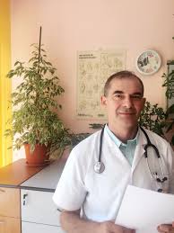 Medicul de familie prescrie medicamente cu sau fara contributie personala, atat in limita competentei proprii, cat si pe baza recomandarii scrise a medicului specialist; Despre Mine Dr Dascalnicolae
