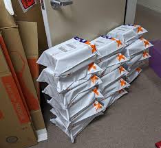 Fill out an airbill, put it on the proper size fedex pak or envelope for your shipment and have it weighed and give it to the agent. If You Have Questions About Sfp And Fbm I Am Here To Answer Them My Company Did Over 4million Last Year Shipping From Our Warehouse I Can Help Answer Any Questions You