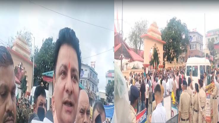 धर्मशाला:विजिलेंस के समक्ष पेश हुए विधायक सुधीर शर्मा, काली पट्टियां लगाकर पहुंचे भाजपा कार्यकर्ता - Dharamshala: Mla Sudhir Sharma Appear Before Vigilance; Bjp Workers ...