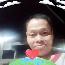 David Licauco's grandfather, Jaime Licauco, has passed away. The actor  expressed his grief and paid tribute to his beloved grandfather, who was a  respected author, lecturer, parapsychologist, and newspaper columnist. READ  MORE: