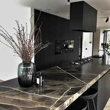 Camouflage Hotte En 2020 Cuisine Design Moderne Cuisine Moderne Idees De Cuisine Moderne