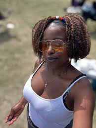 I come because i see you. The hello howz it and big hugs followed by  friendly chats tonnes of laughter n sillies 😅😜🤪. We off load what's been  bothing us in this