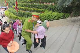 Nov 11, 2020 · như vậy gnp là tổng sản phẩm quốc gia, có nguồn thu từ công dân nước đó bất kể sản xuất trong hay ngoài nước. Hinh áº£nh Ä'áº¹p Vá» NgÆ°á»i Chiáº¿n SÄ© Cong An Táº¡i Lá»… Há»™i Ä'á»n Hung Bao Cong An Nhan Dan Ä'iá»‡n Tá»­