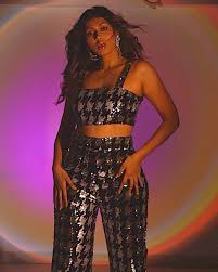 Shruti Iyer - Free sexy pics, galleries & more at Babepedia