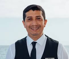 Ecoventura Guides & Crew: Experts in Galapagos Adventures