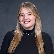 Jenna Elliott's Instagram, Twitter & Facebook