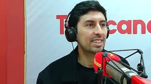 Emil García, primer invitado especial de Janio Lora y cantan la canción  "Chocolaxte" 🔗 Puedes ampliar ingresando al enlace rojo de la bio; RC  Noticias by rcavada. #RobertoCavada #RCNoticias #JanicoLora