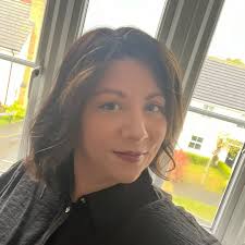 Hello, lovely cat mums and dads. What is the best cat litter for Outer  control? My boys have a box, but won't use it with the flap