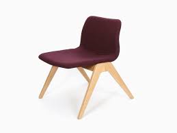 Discover Modern Office Soft Seating Including Lounge Chairs Sofas Side Chairs And More Designed To Meet The Changing M Lounge Seating Seating Soft Seating