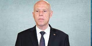 Kutlamalara katılan tunuslu i̇mad avnli, aa muhabirine yaptığı açıklamada, kays said'den beklentimiz, yasaların uygulanması ve yolsuzlukla mücadele etmesidir. dedi. W3ookxsmi4pi3m