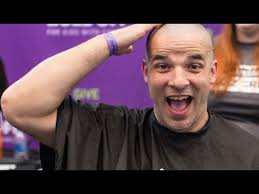 Soccer boys getting their heads totally shaved [23A24D]