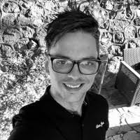 40+ "Thomas Tommy" profiles