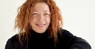 Sara Ferrer, la surconsommation mord à l'hameçon