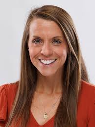 Stephanie Snell's Instagram, Twitter & Facebook