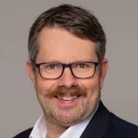 1200+ Profile mit dem Suchbegriff „Petersen“