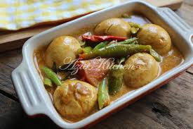 Mudah bagi orang yang biasa masak, kalau pertama kali mungkin susah sikitlah. Kari Telur Dengan Kacang Buncis Azie Kitchen