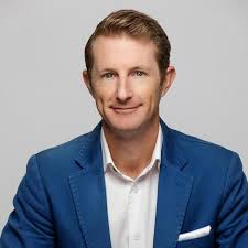 How to survive long-haul flights: 8 tips from frequent flyers