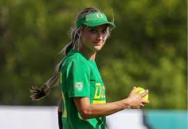 Haley cruse's college career is coming to a close in the ncaa tournament. Photos Oregon Softball Player Could Make 100k As An Influencer