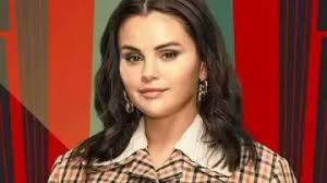 Jennifer Fisher Kevin Hoops Earrings worn by Selena Gomez