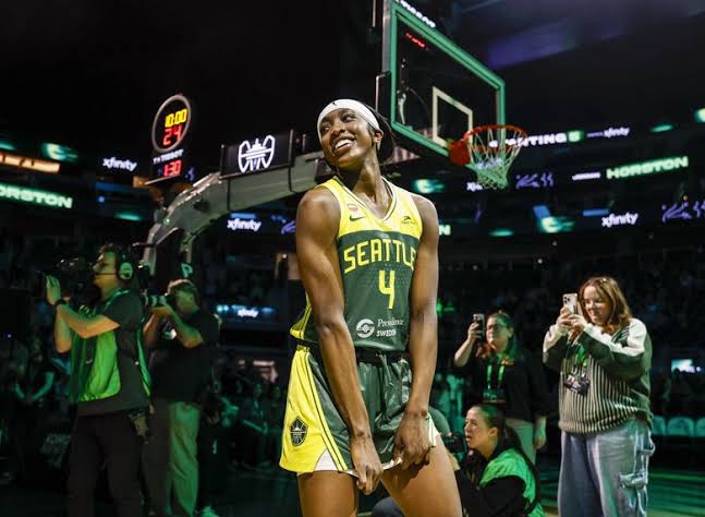 Seattle Storm rookie Flau'jae Johnson's shooting woes persist | The Seattle  Times
