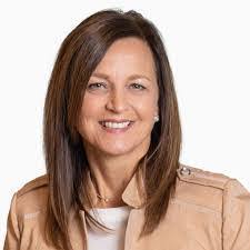 Kelly Mcpherson's Instagram, Twitter & Facebook