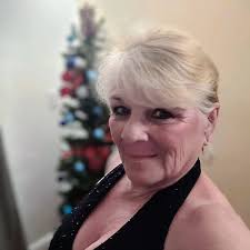 Name a popular Tom Cruise movie. 🎥🎬🍿