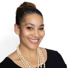 Amanda Mansfield's Instagram, Twitter & Facebook