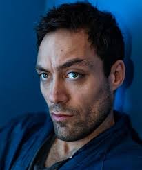 Alex Hassell casted as Metatron! : r/hisdarkmaterials