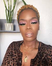 Bye bye Beauty Queen 👋 👋 👸 I'll reveal my new set soon! 💅