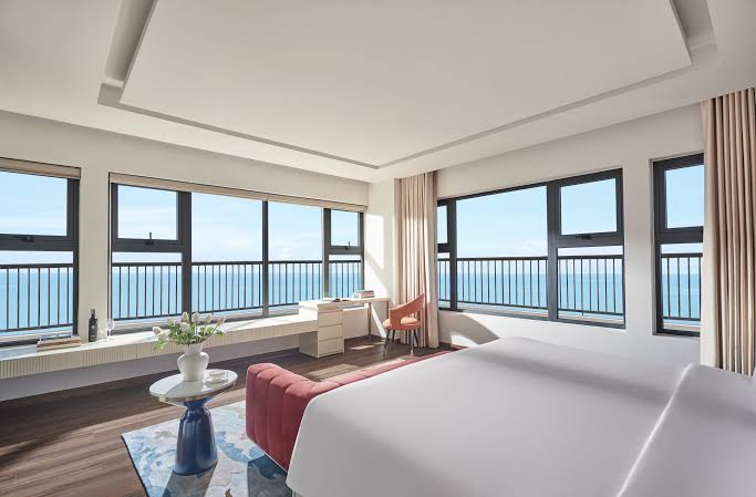Presidential Grand Terrace Suite