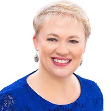 Amazon.com: Package Your Expertise: 13 Entrepreneurs Share Stories About  Starting Up a Small Business Online (Expertise-Based Business) eBook :  Vincent, Alina, Raghavan, Aparna, Conyers, Tricia, Struzinsky, Mary, Hahn,  BJ, Lockitch, Gillian, Meis,