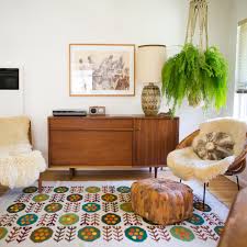 It has lush, arching, dangling fronds that wisp in the breeze, creating a calm environment. Boston Fern Plant Care How To Grow Maintain Boston Ferns Apartment Therapy