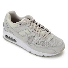 Los tenis nike air max son perfectos para tus actividades cotidianas, gracias a su diseño y comodidad, podrás llevarlos a todos lados sin importar la distancia que tengas que recorrer. Tenis Nike Air Max Command Feminino Creme Branco Zattini