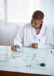 Becoming licensed involves education, training and completing a detailed application. How To Become A Pharmacy Technician Salary Certification Training