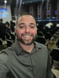 Mais um dia de muito trabalho! Hoje fizemos mais um trabalho de prevenção  na Rua Expedicionário! Seguimos trabalhando duro pela comunidade. Agradecer  a @conservacao.rio @edinhoflat @eduardo.cavaliere @eduardopaes  @salvino.oliveira