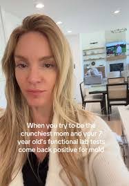 Danielle Mcelroy's Instagram, Twitter & Facebook