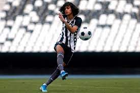 O jogador é visto como a maior joia da base alvinegra. Joia 2021 Matheus Nascimento O Atacante De 16 Anos Que Estreou No Profissional Do Botafogo Botafogo Ge