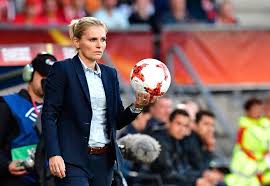 De haagse sarina wiegman, bondscoach van de oranje leeuwinnen, krijgt als eerste vrouw een beeld in de beeldentuin op de campus van de knvb in zeist. Wiegman Oranje Moet Top Zijn Tegen Zweden Sport Ed Nl