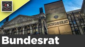 Er ist das gemeinsame organ der länder auf bundesebene und soll die interessen der länder in der bundesrepublik wahrnehmen. Bundesrat Bundesrat Deutschland Bundesrat Aufgaben Bundesrat Zusammensetzung Einfach Erklart Youtube