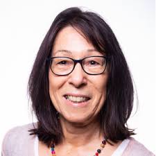 Auch an karfreitag werden die tüten ausgegeben. Angela Stehle Evangelische Jugend Nurnberg